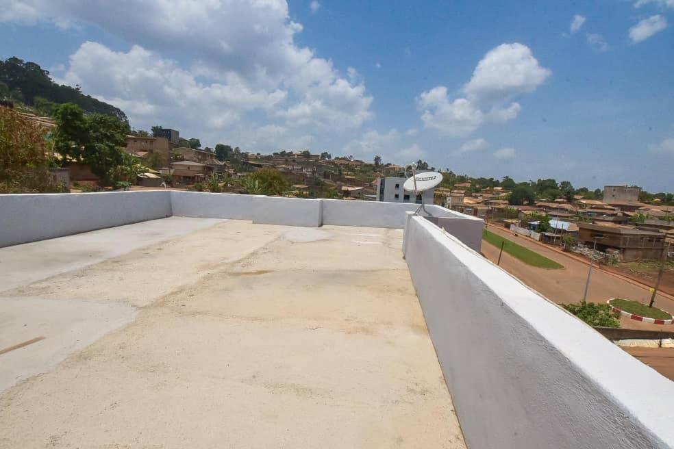 Appartements Neuf De Haut Standing Dm & Ng A Bafoussam Buitenkant foto