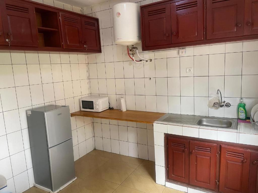 Appartements Neuf De Haut Standing Dm & Ng A Bafoussam Buitenkant foto